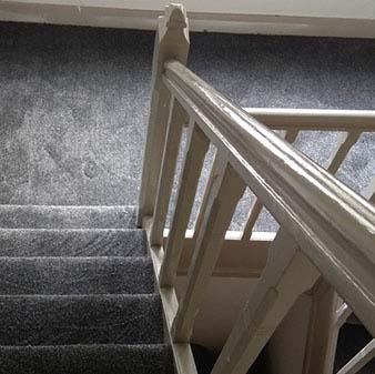 Riemsdijk vloeren voor trap tapijt leggen met 5 jaar garantie!